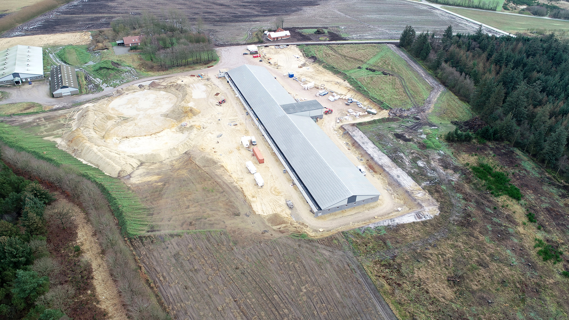 SKIOLD feed mill and pig farm PrimaSvin 